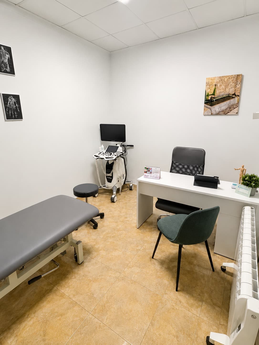 Consulta de fisioterapia de Sinapsis en Iniesta con ecografía musculoesquelética