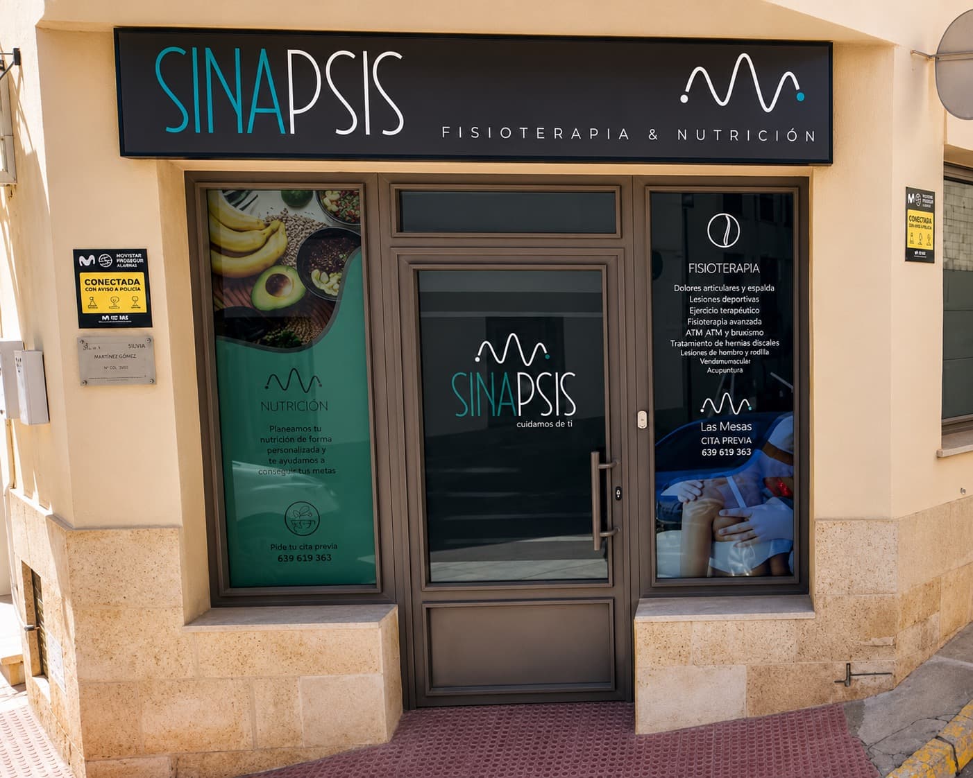 Fachada exterior de la clínica Sinapsis en Calle Valencia, Iniesta
